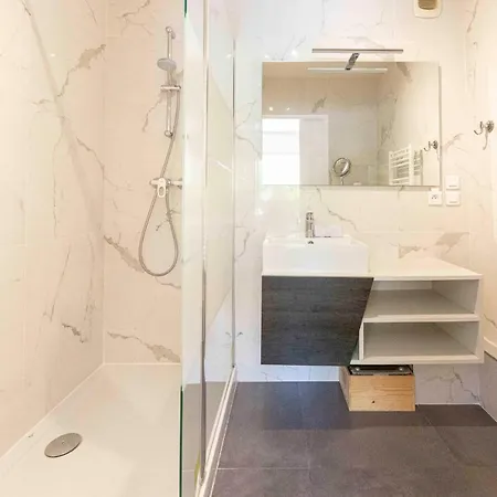 2 Bedrooms2 Bathroomsdouble Terrace & Garden In Palm Area Cannes