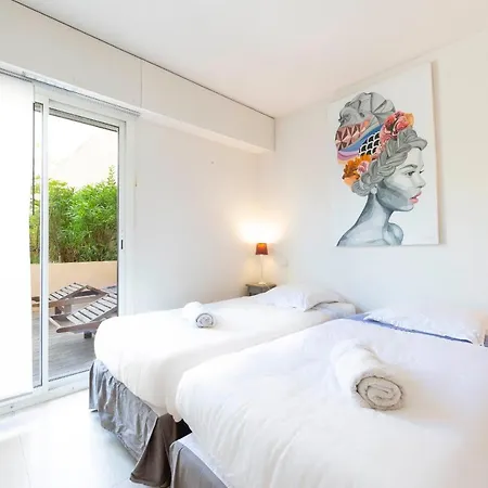 2 Bedrooms2 Bathroomsdouble Terrace & Garden In Palm Area
