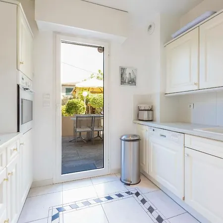 2 Bedrooms2 Bathroomsdouble Terrace & Garden In Palm Area * Cannes
