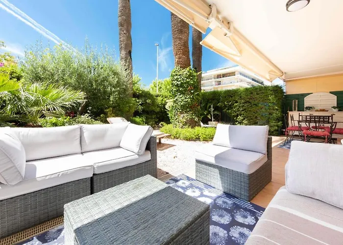 2 Bedrooms2 Bathroomsdouble Terrace & Garden In Palm Area