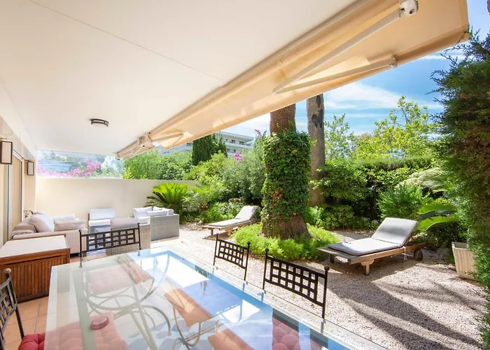 2 Bedrooms2 Bathroomsdouble Terrace & Garden In Palm Area Cannes
